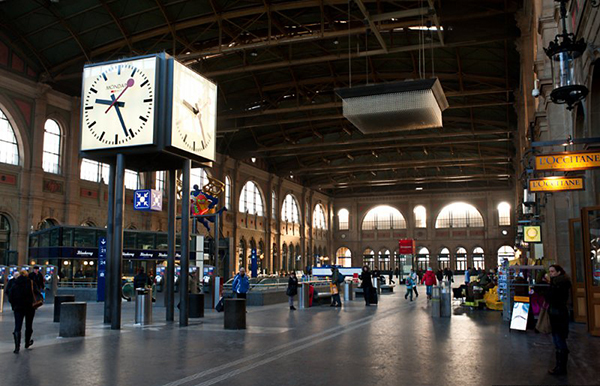Pro Senectute Kanton Zürich: hautnah und unterhaltsam Pro Senectute Kanton Zürich: hautnah und unterhaltsam